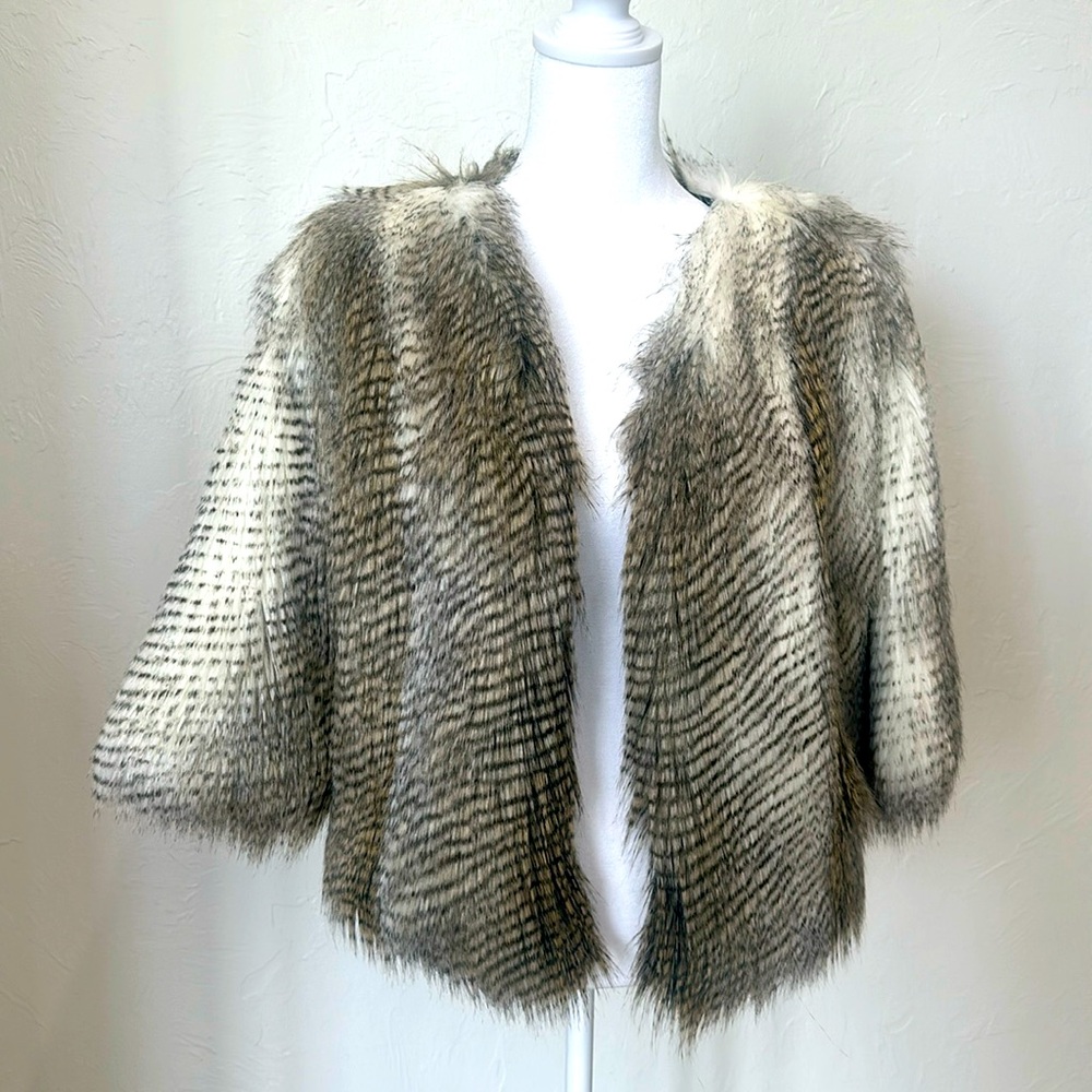 BSABLE Faux Fur Jacket Size Medium